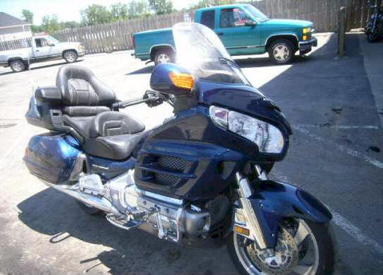 http://www.autosource.biz/Page/Honda_Goldwing_Wrecked_Salvage_Motorcycles.jpg